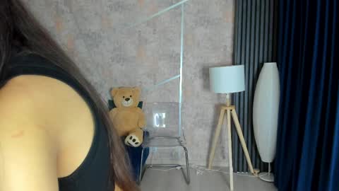 Snapshot of skinny_eva chatting on 05/21/26, 07:54 Eva online show from 05/21/26, 07:54