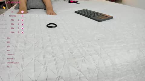 Snapshot of skinny_isabela chatting on 02/13/25, 02:20 Isabela online show from 02/13/25, 02:20