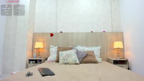 Snapshot of skinny_isabela chatting on 02/22/25, 11:24 Isabela online show from 02/22/25, 11:24