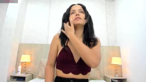 Snapshot of skinny_isabela chatting on 09/29/25, 11:26 Isabela online show from 09/29/25, 11:26