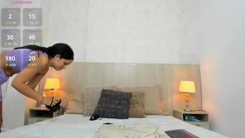 Snapshot of skinny_isabela chatting on 10/05/25, 11:30 Isabela online show from 10/05/25, 11:30