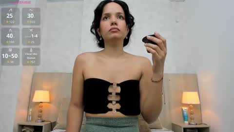 Snapshot of skinny_isabela chatting on 11/18/25, 11:25 Isabela online show from 11/18/25, 11:25