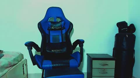 skinny marked online show from 10/27/25, 02:15