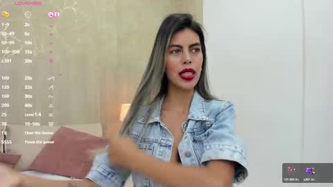 Noa online show from 02/17/25, 11:23