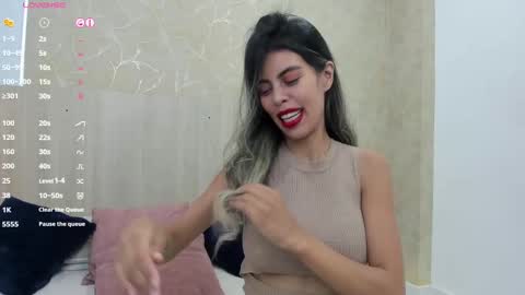 Noa online show from 02/28/25, 11:25