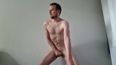 skinnyb24 online show from 05/17/26, 11:39