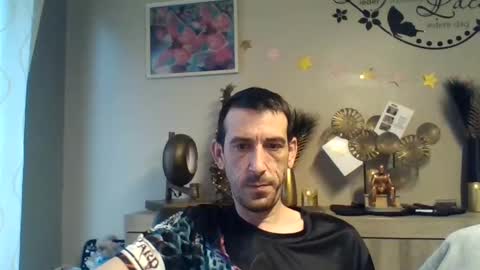 Snapshot of skinnybigcock2 chatting on 12/05/24, 09:06 SkinnyBigCock2 online show from 12/05/24, 09:06