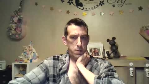 Snapshot of skinnybigcock2 chatting on 04/12/26, 03:22 SkinnyBigCock2 online show from 04/12/26, 03:22