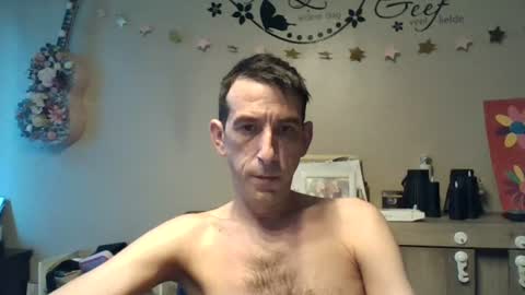 Snapshot of skinnybigcock2 chatting on 06/28/26, 04:51 SkinnyBigCock2 online show from 06/28/26, 04:51
