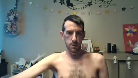 Snapshot of skinnybigcock2 chatting on 07/11/26, 06:16 SkinnyBigCock2 online show from 07/11/26, 06:16