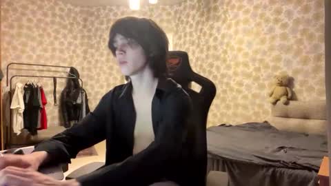 skinnyfitboi online show from 04/28/26, 08:36