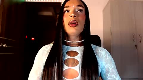 jesica online show from 04/25/26, 06:49