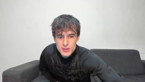 Snapshot of skinnyguywithbigd chatting on 12/08/24, 02:41 skinnyguywithbigd online show from 12/08/24, 02:41