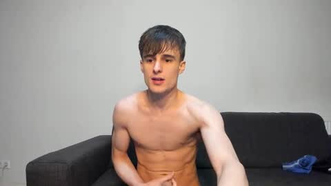 Snapshot of skinnyguywithbigd chatting on 12/25/24, 05:48 skinnyguywithbigd online show from 12/25/24, 05:48