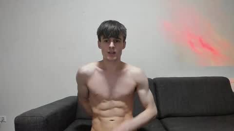 Snapshot of skinnyguywithbigd chatting on 01/07/25, 11:14 skinnyguywithbigd online show from 01/07/25, 11:14