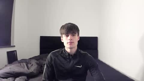 Snapshot of skinnyguywithbigd chatting on 10/19/25, 10:43 skinnyguywithbigd online show from 10/19/25, 10:43