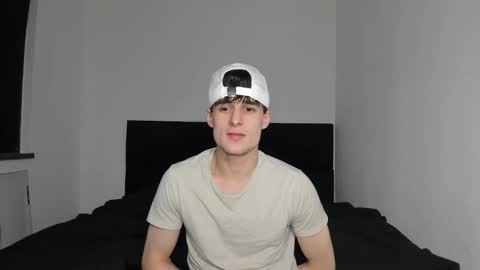 Snapshot of skinnyguywithbigd chatting on 12/02/25, 01:55 skinnyguywithbigd online show from 12/02/25, 01:55