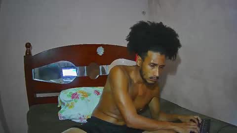 Snapshot of skinnylatinman chatting on 12/04/24, 09:35 Skinny Latin Man online show from 12/04/24, 09:35