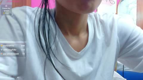 Snapshot of skinnyneighbour_ chatting on 05/22/26, 02:51 Karla online show from 05/22/26, 02:51