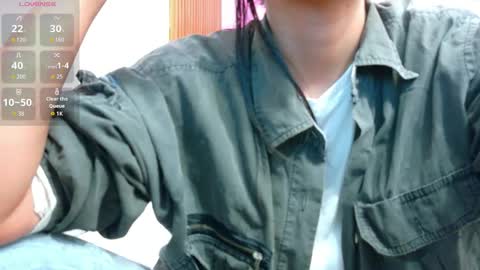 Snapshot of skinnyneighbour_ chatting on 05/26/26, 03:35 Karla online show from 05/26/26, 03:35