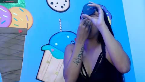 Snapshot of skinnysexzara18 chatting on 02/27/26, 02:44 zarfa online show from 02/27/26, 02:44