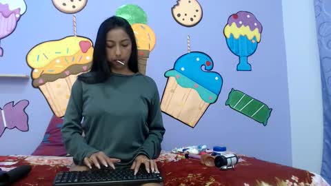 Snapshot of skinnysexzara18 chatting on 03/10/26, 01:43 zarfa online show from 03/10/26, 01:43