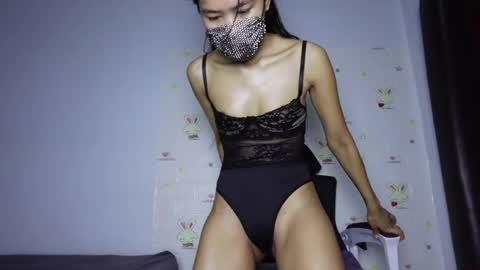 skinnythai4u online show from 05/06/26, 04:12