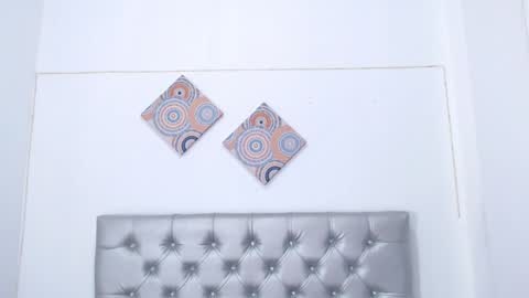 Snapshot of skinnyy_andtight chatting on 01/06/25, 08:57 Alexa online show from 01/06/25, 08:57