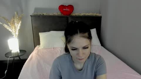 Snapshot of skinyjoy chatting on 02/13/26, 02:29 Joys online show from 02/13/26, 02:29