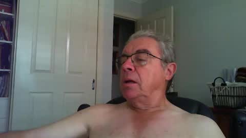 Snapshot of skipper1970 chatting on 02/19/26, 06:53 Skipper1970 online show from 02/19/26, 06:53