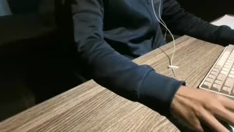 Snapshot of skull231777 chatting on 12/14/25, 08:52 skull231777 online show from 12/14/25, 08:52