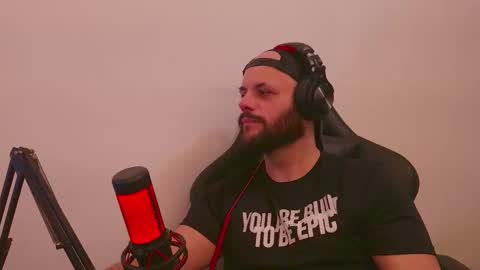 Snapshot of skullxxx83 chatting on 03/05/26, 08:16 Skull online show from 03/05/26, 08:16