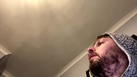 Snapshot of skuzzy25 chatting on 02/16/25, 03:04 skuzzy25 online show from 02/16/25, 03:04