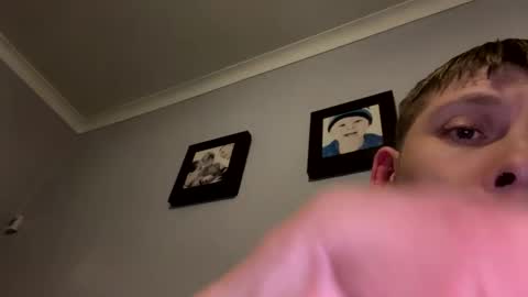 Snapshot of skuzzy25 chatting on 03/03/25, 04:58 skuzzy25 online show from 03/03/25, 04:58