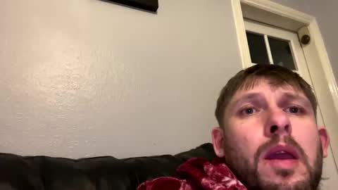 Snapshot of skuzzy25 chatting on 03/09/25, 03:43 skuzzy25 online show from 03/09/25, 03:43