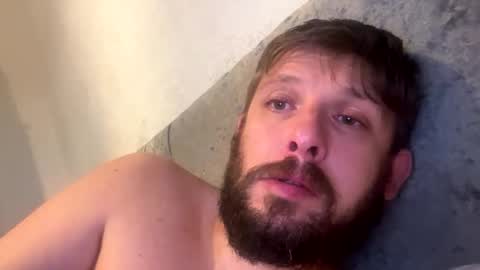 Snapshot of skuzzy25 chatting on 10/24/25, 07:05 skuzzy25 online show from 10/24/25, 07:05