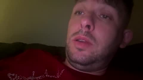 Snapshot of skuzzy25 chatting on 10/26/25, 12:38 skuzzy25 online show from 10/26/25, 12:38