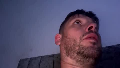 Snapshot of skuzzy25 chatting on 11/01/25, 07:10 skuzzy25 online show from 11/01/25, 07:10