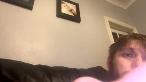 Snapshot of skuzzy25 chatting on 01/13/26, 12:05 skuzzy25 online show from 01/13/26, 12:05