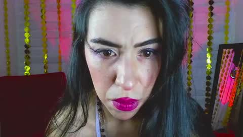 Snapshot of sky_girl1 chatting on 03/01/25, 12:50 Mile online show from 03/01/25, 12:50