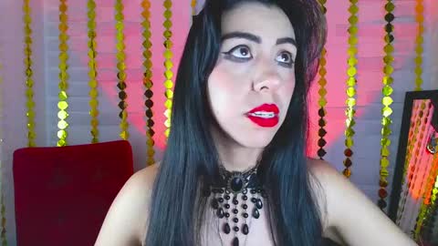 Snapshot of sky_girl1 chatting on 03/04/25, 10:49 Mile online show from 03/04/25, 10:49