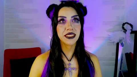 Snapshot of sky_girl1 chatting on 12/05/25, 02:53 Mile online show from 12/05/25, 02:53