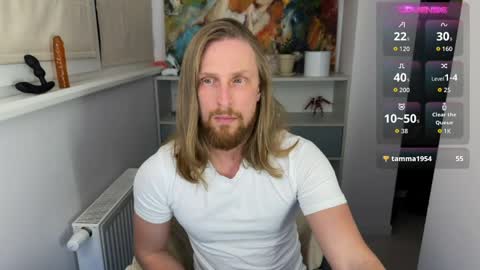 sky_guy25 online show from 05/16/26, 08:07