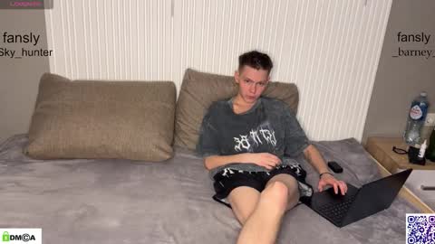 sky_hunter online show from 11/13/25, 07:57