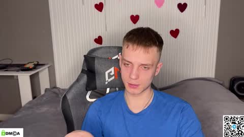 sky_hunter online show from 03/18/26, 06:55