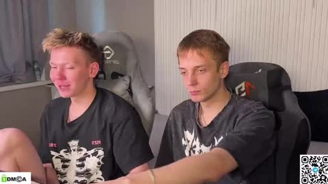 sky_hunter online show from 05/08/26, 01:27