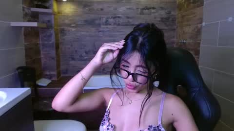 Snapshot of sky_winter chatting on 01/11/26, 02:55 S O F I online show from 01/11/26, 02:55