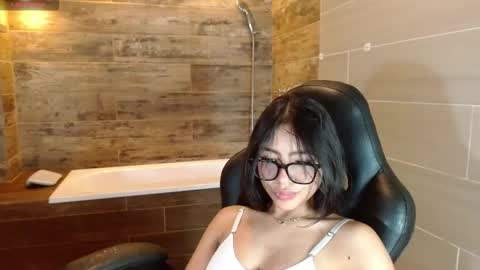 Snapshot of sky_winter chatting on 03/06/26, 05:53 S O F I online show from 03/06/26, 05:53