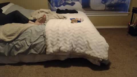 SKYLE   online show from 02/04/26, 12:05