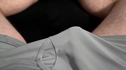 Snapshot of skyblu2031 chatting on 01/24/25, 02:41 skyblu2031 online show from 01/24/25, 02:41